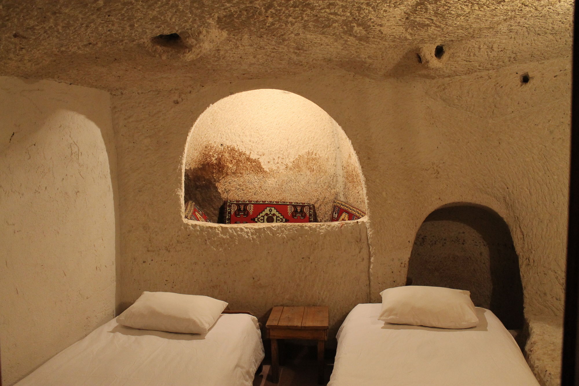 Yasin'S Place Backpackers Cave Hostel Goreme Exterior foto