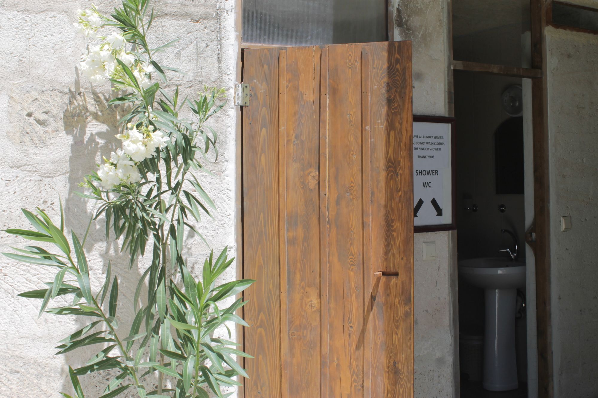 Yasin'S Place Backpackers Cave Hostel Goreme Exterior foto