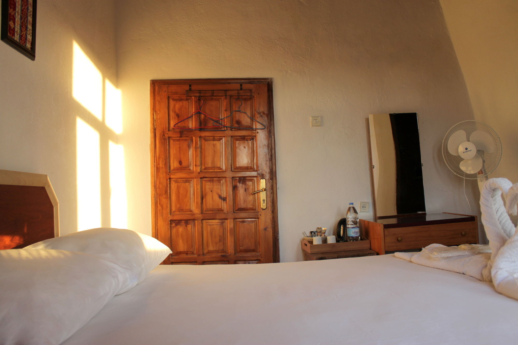 Yasin'S Place Backpackers Cave Hostel Goreme Exterior foto